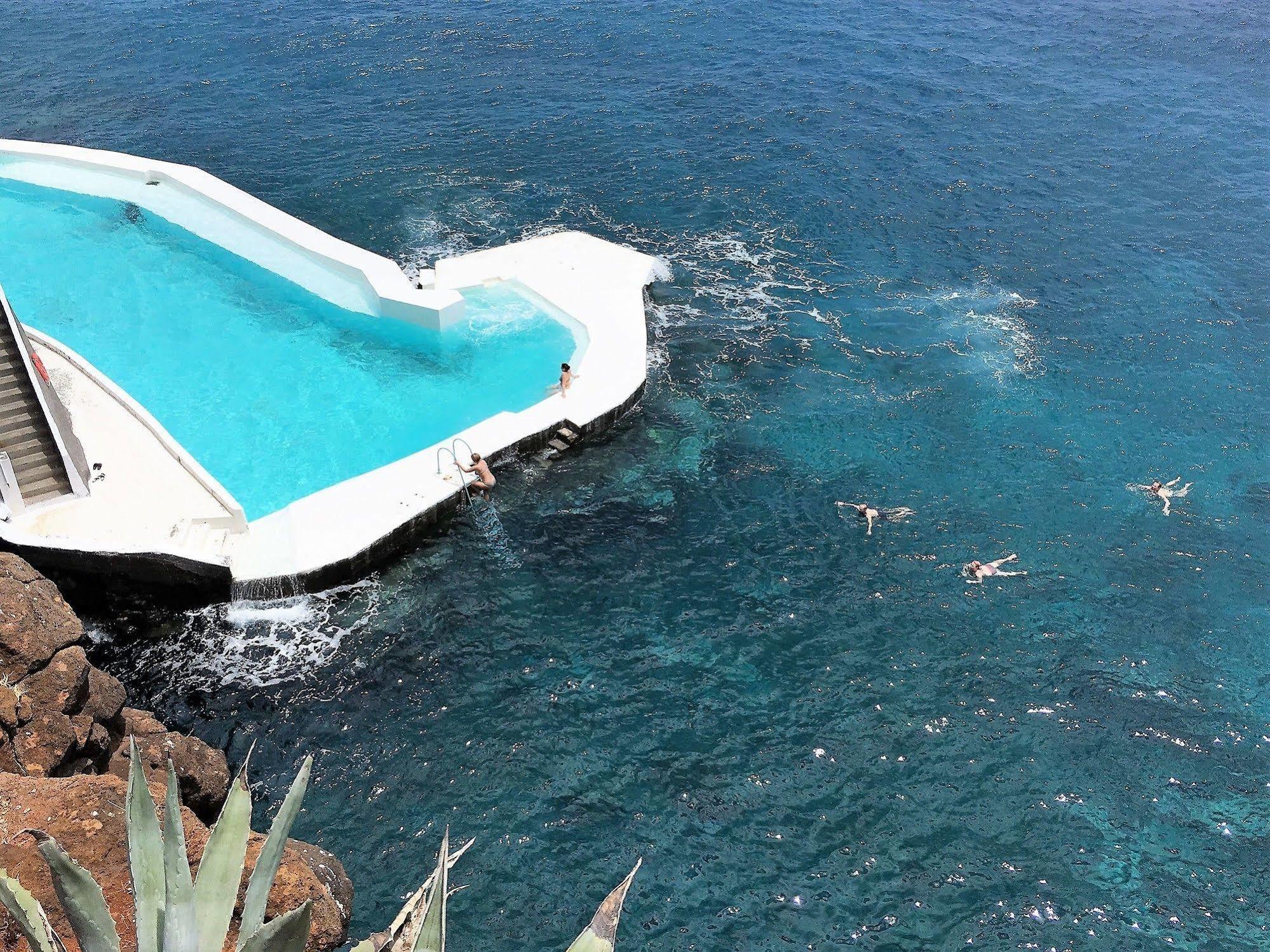 Albatroz & Yacht Club Santa Cruz (Madeira)